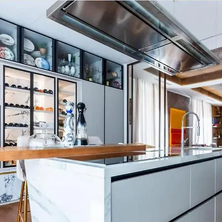 Francesco Central * רומא